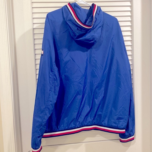 Tommy Hilfiger Boys Lightweight Hooded Windbreaker - Picture 2 of 4